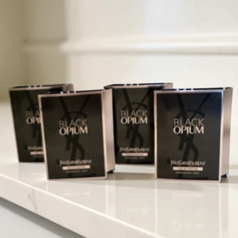 YVES SAINT LAURENT‎ Black Opium Bundle of 4 Sample Size NEW
